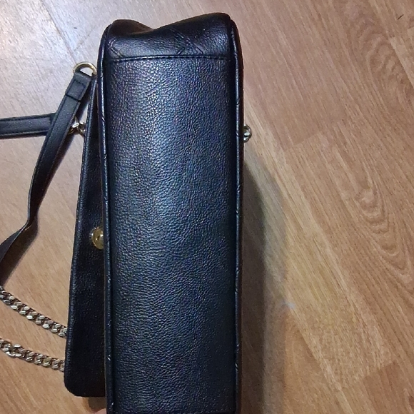 Betsey Johnson Black Quilted Chain Strap Flap Crossbody Or Shoulder Bag - Picture 3 of 4